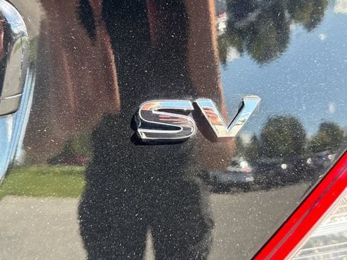 Used 2019 Nissan Versa SV FWD image 17