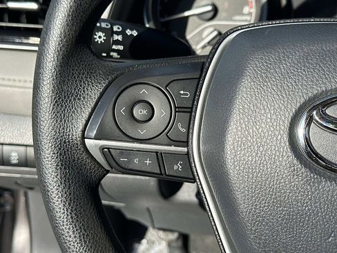Used 2022 Toyota Camry LE image 17