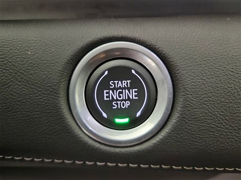 Certified 2023 Cadillac Escalade ESV Sport w/ LPO, ONYX Package image 30