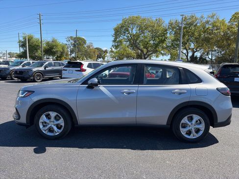 Used 2025 Honda HR-V LX image 4