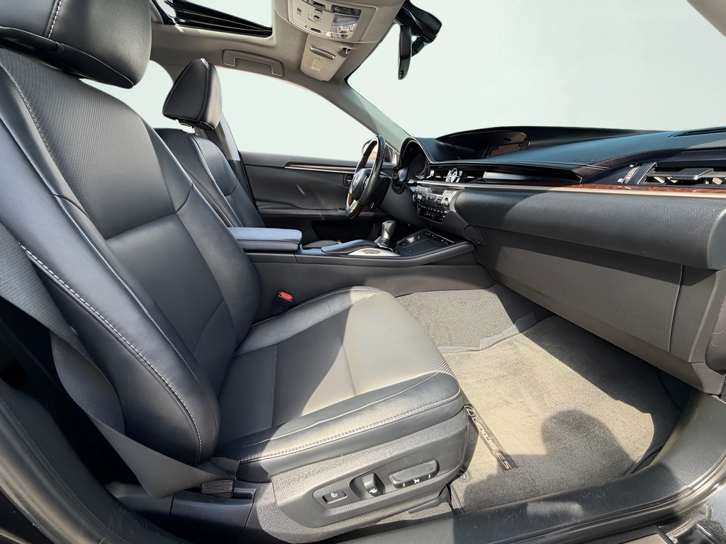 Used 2016 Lexus ES 350 w/ Navigation System Package FWD image 27