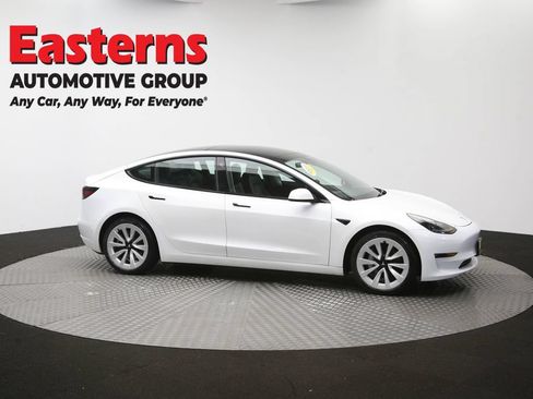 Used 2022 Tesla Model 3 Long Range AWD/4WD image 43