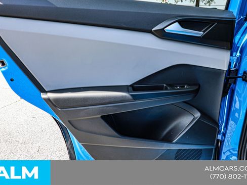 Used 2022 Volkswagen Taos SE FWD image 38