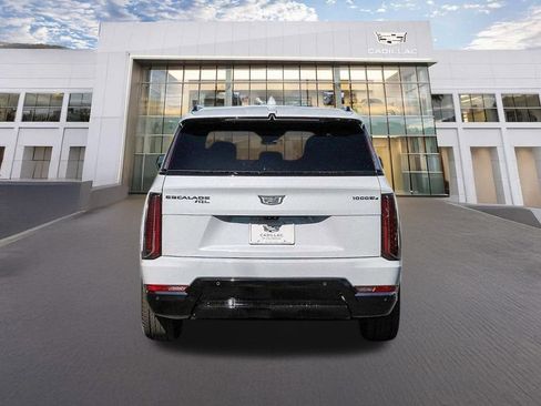 Used 2026 Cadillac Escalade IQL Sport 1 AWD/4WD image 5