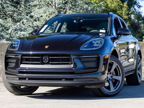New 2026 Porsche Macan AWD/4WD image 1