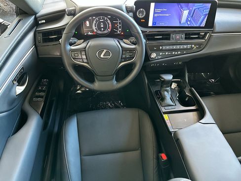 Used 2025 Lexus ES 350 w/ Accessory Package (Z2) image 22