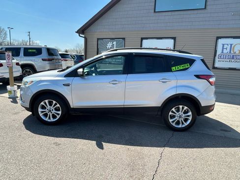 Used 2018 Ford Escape SEL w/ Canadian Touring Package AWD/4WD image 8
