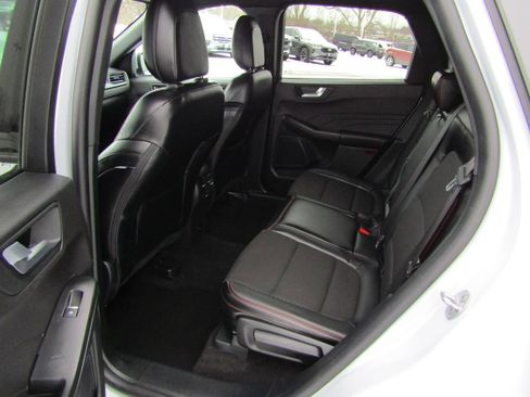 Used 2025 Ford Escape ST-Line Select AWD/4WD image 15