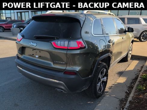 Used 2019 Jeep Cherokee Limited w/ Luxury Group image 4