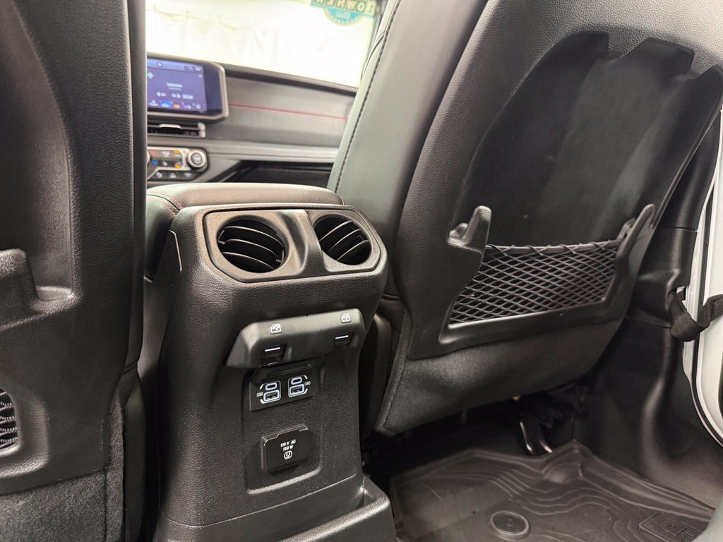Used 2026 Jeep Wrangler Unlimited Rubicon AWD/4WD image 19