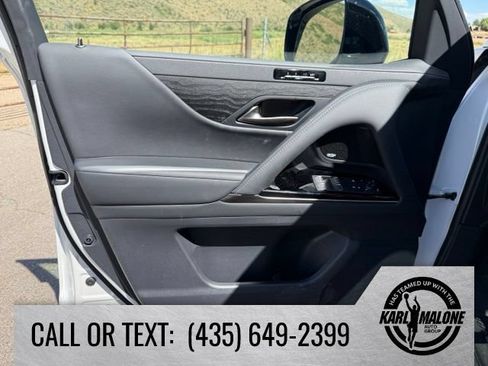 Used 2026 Lexus LX 700h Overtrail AWD/4WD image 12