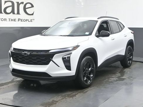 New 2026 Chevrolet Trax LT w/ Driver Confidence Package FWD image 12
