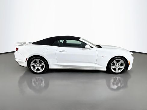 Used 2020 Chevrolet Camaro LT RWD image 11