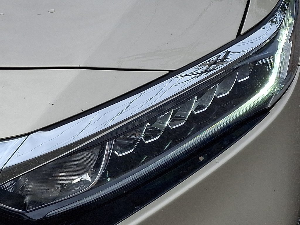Used 2018 Honda Accord EX-L image 10