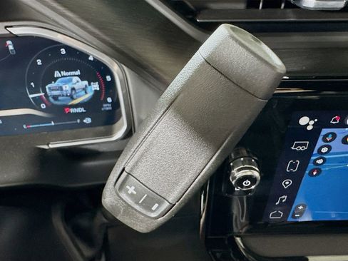 New 2026 GMC Sierra 2500 AT4 w/ AT4 Premium Plus Package AWD/4WD image 11