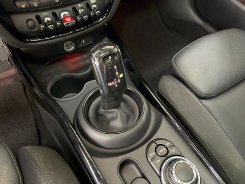 Used 2023 MINI Cooper Clubman S w/ Premium Package FWD image 21
