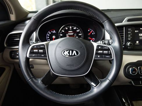Used 2020 Kia Sorento EX FWD image 13