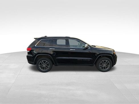 Used 2017 Jeep Grand Cherokee Limited w/ Luxury Group II image 9