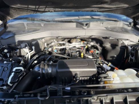 Used 2022 Ford Explorer XLT w/ Equipment Group 202A image 25