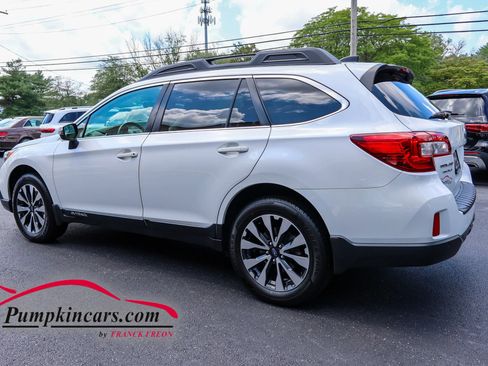 Used 2017 Subaru Outback 2.5i Limited AWD/4WD image 4