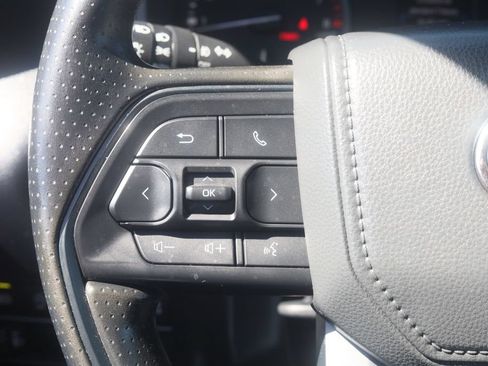 Used 2025 Toyota Tundra SR5 w/ SR5 Convenience Package AWD/4WD image 13