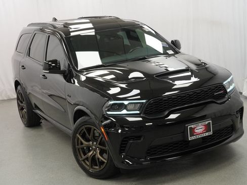 Certified 2025 Dodge Durango R/T AWD/4WD image 9