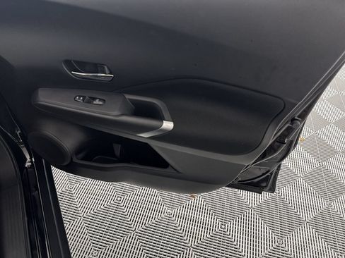 Used 2021 Nissan Kicks SV FWD image 32