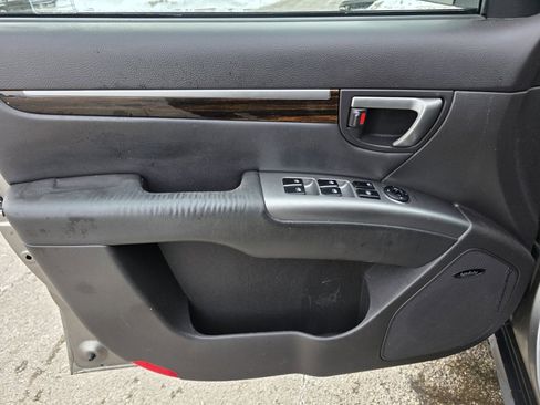 Used 2011 Hyundai Santa Fe Limited image 15