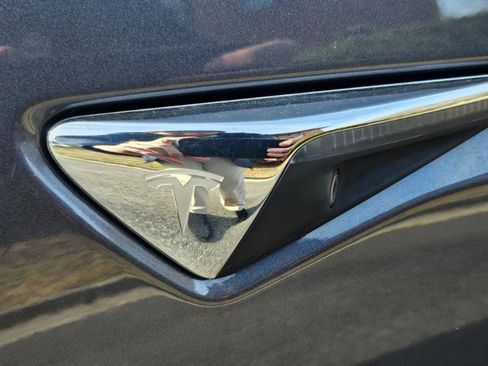 Used 2018 Tesla Model 3 Long Range image 29