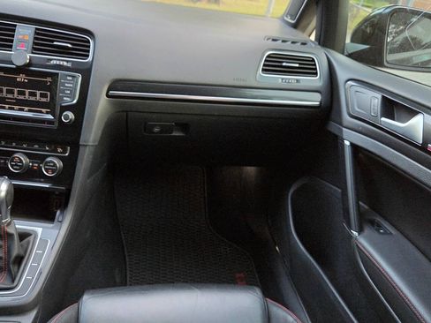 Used 2015 Volkswagen GTI Autobahn FWD image 28
