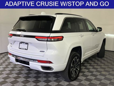 Used 2022 Jeep Grand Cherokee Overland AWD/4WD image 5