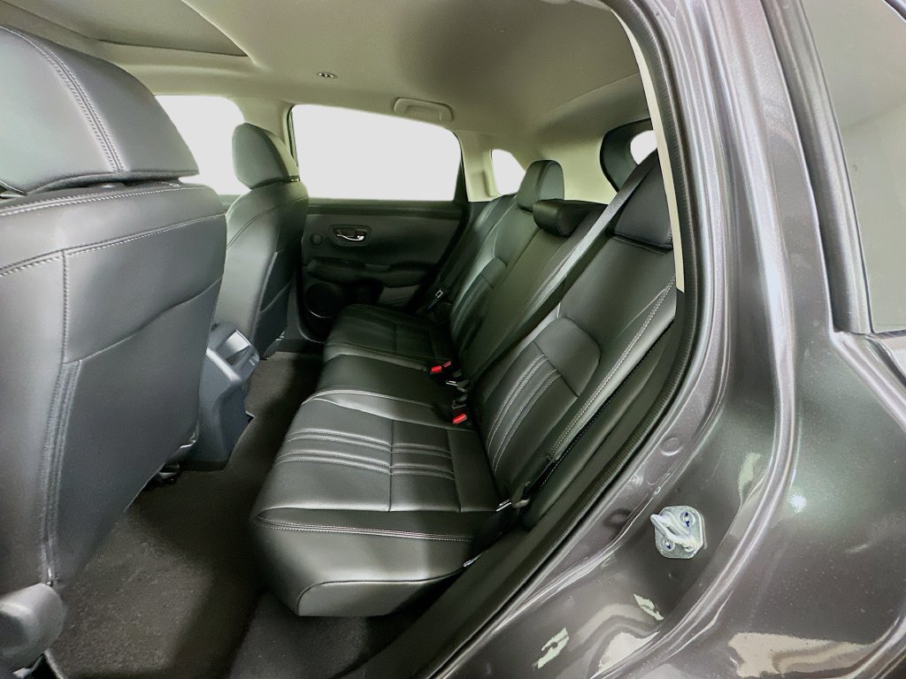 Used 2027 Honda HR-V EX-L image 17