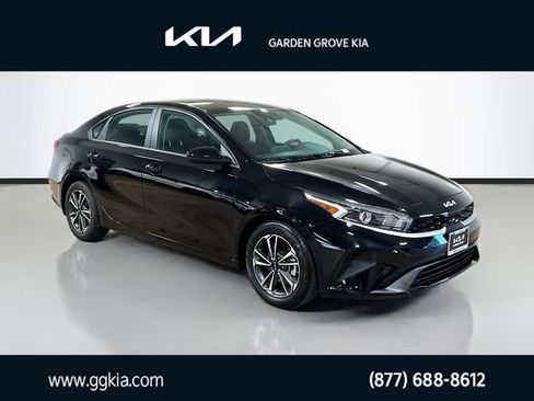 Certified 2024 Kia Forte LXS image 1