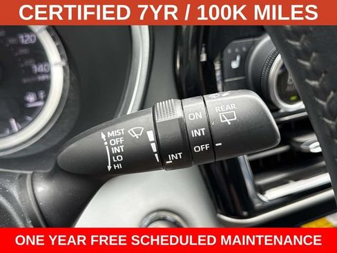 Used 2023 Toyota Highlander XLE FWD image 26