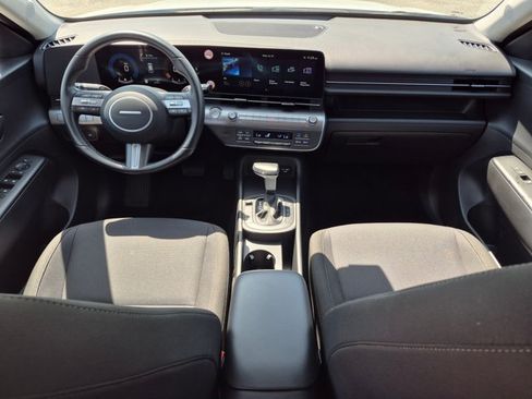 Used 2025 Hyundai Kona SEL FWD image 19