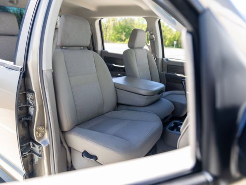 Used 2006 Dodge Ram 3500 Truck SLT w/ Light Group image 25