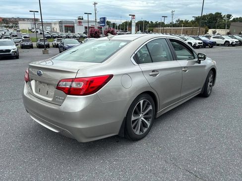 Used 2017 Subaru Legacy 2.5i Limited AWD/4WD image 3