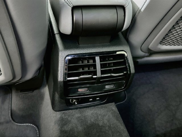 Used 2023 Audi Q3 2.0T Premium w/ Black Optic Sport Package AWD/4WD image 25