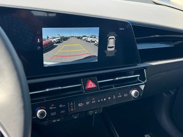 New 2026 Kia Niro Wave w/ Wave Preserve Package FWD image 23