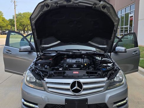 Used 2013 Mercedes-Benz C 250 Sedan image 13