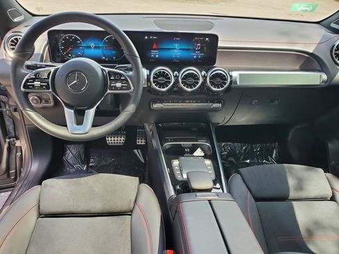 Used 2023 Mercedes-Benz EQB 350 4MATIC SUV image 17