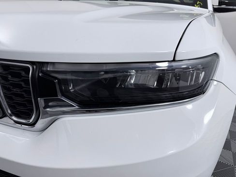 Used 2023 Jeep Grand Cherokee L Limited w/ Luxury Tech Group II image 29