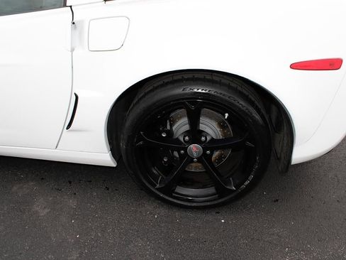 Used 2013 Chevrolet Corvette Grand Sport w/ 4LT Preferred Equipment Group RWD image 11
