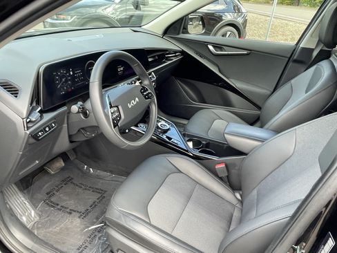 Used 2023 Kia Niro Wind w/ Wind Preserve Package FWD image 10