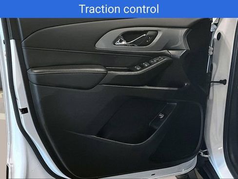 Certified 2023 Chevrolet Traverse LT w/ LPO, Floor Liner Package image 21