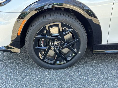 New 2026 MINI Cooper S image 9