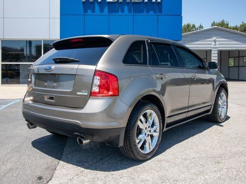 Used 2012 Ford Edge SEL FWD image 18