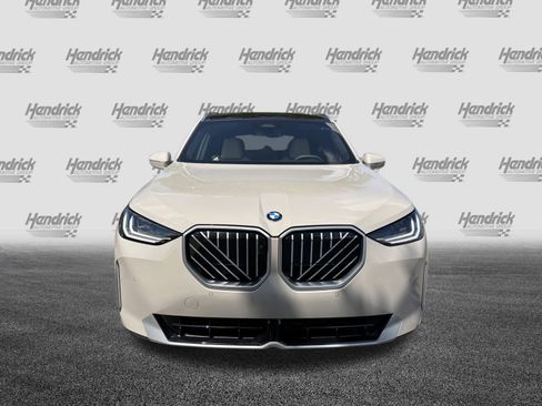 Used 2026 BMW X3 xDrive30 w/ Premium Package image 3