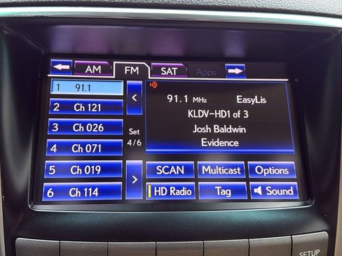 Used 2013 Lexus LX 570 4WD w/ Luxury Pkg image 26