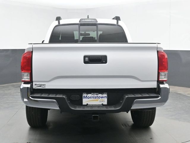 Used 2017 Toyota Tacoma SR5 w/ Tow Package AWD/4WD image 13